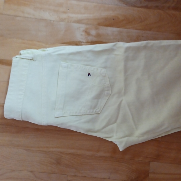 Tommy Yellow Shorts Jeans  🩳 size 2 - Picture 2 of 13